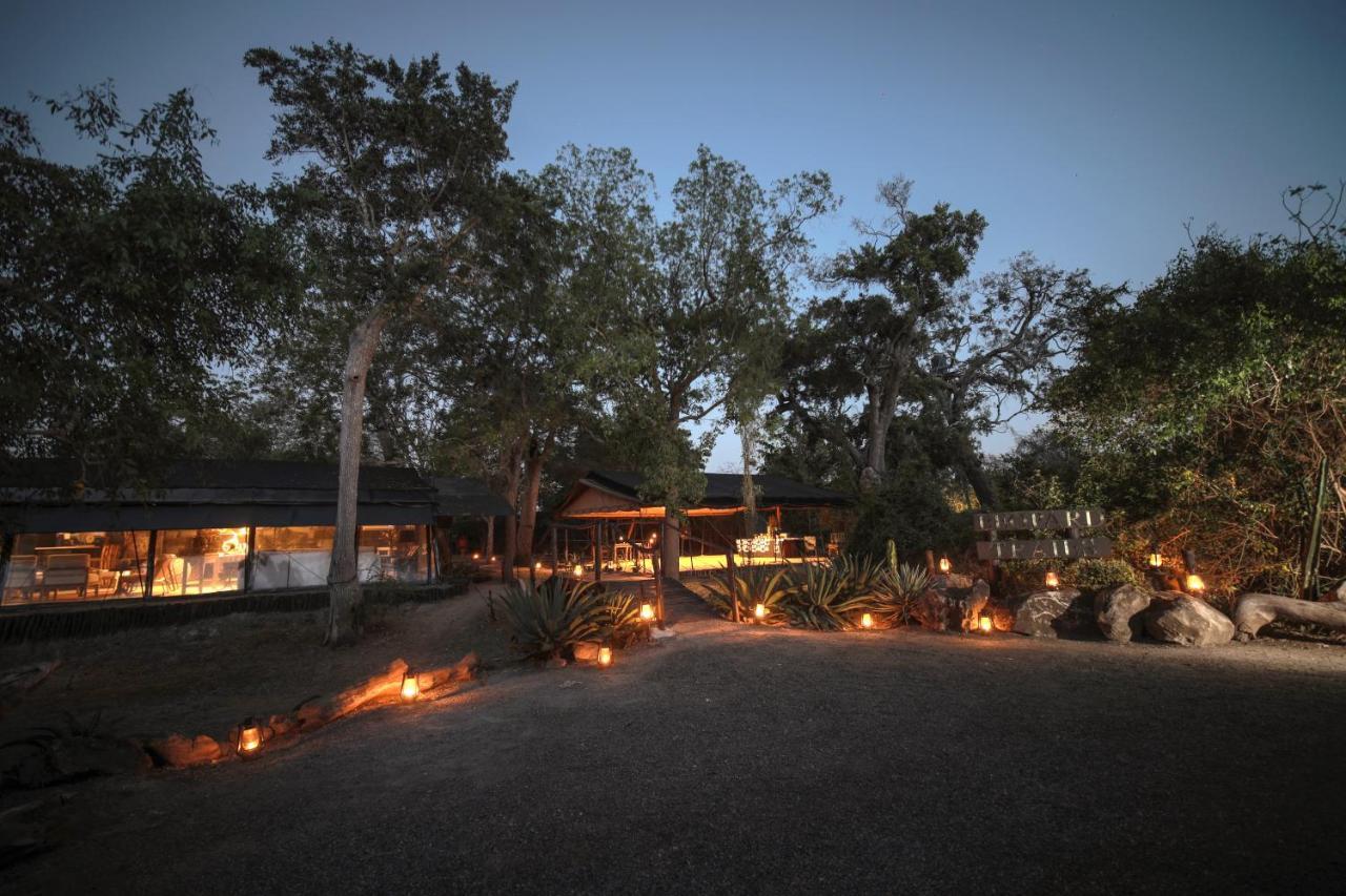 Leopard Trails Yala Hotel Buitenkant foto